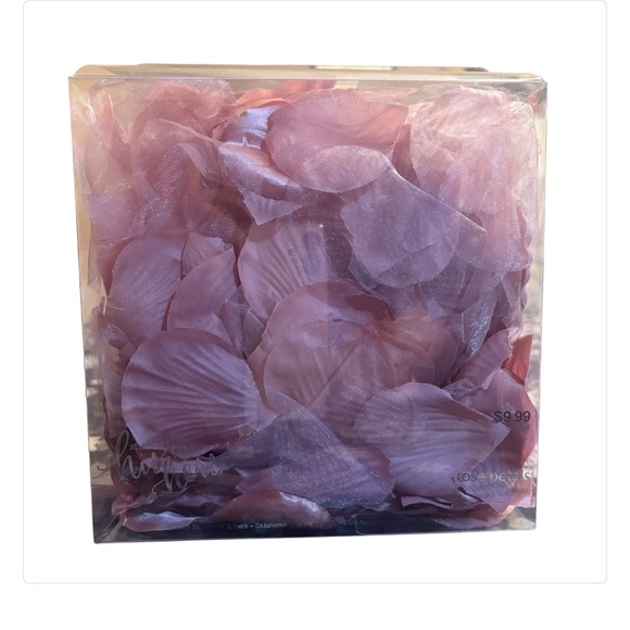 New-STUDIO His & Hers Mauve Pink Rose Petals in Clear Box - Picture 1 of 4